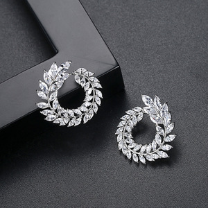 Pendientes de oreja de <span class=keywords><strong>trigo</strong></span> con incrustaciones de latón, pendientes de circón, accesorios de oreja de viaje de gama alta a la moda para mujer - Product Image 5