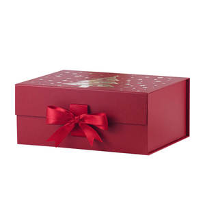 Custom red Christmas eve gift set packaging present boxes with ribbon