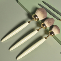 Kit de pinceaux de maquillage cosmétiques professionnels de luxe de haute qualité, ensemble de pinceaux de maquillage synthétiques de qualité supérieure pour femmes