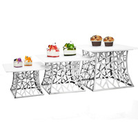 Présentoir alimentaire carré en métal doré pour desserts, buffet et mariage, idéal pour le service sur table - Guangzhou