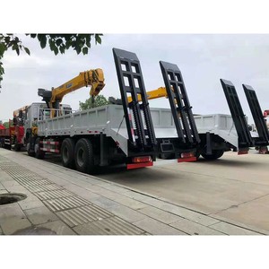 Camion grue Howo 8X4 14 tonnes avec grue à flèche télescopique et échelle arrière - Product Image 2