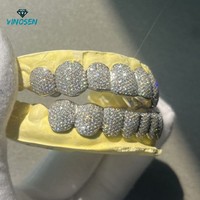Grilles dentaires classiques en moissanite, base en argent 925, fabriquées artisanallement, micro-pavées Cœurs et Flèches, bijoux fins personnalisés OEM ODM