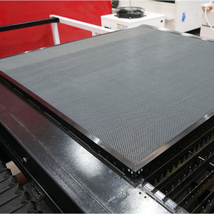 Machine de découpe laser fibre CNC économique 1530 1000W 1500W 2000W 3000W pour tôle, découpe laser CO2 et fibre 2-en-1 - Product Image 4