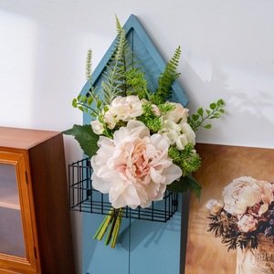 Bouquet de fleurs artificielles pivoine Moon Postman en tissu tissé plastique pour décoration intérieure et murale de mariage CF02042 - Product Image 1