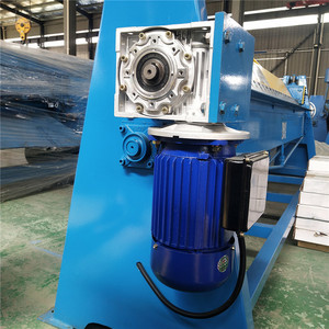 Cintreuse manuelle 1.3x2000 pour tôles en acier inoxydable, fer et aluminium – Machine de pliage et de formage - Product Image 5