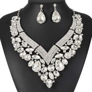 Nouveaux ensembles de bijoux de mariée, design tendance, entièrement sertis de strass, collier et boucles d'oreilles en pierres bleues champagne pour femmes, pour <span class=keywords><strong>mariage</strong></span>, banquet, fête - Product Image 3