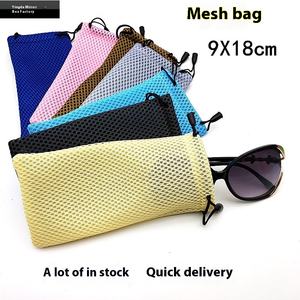 Bolsa negra para gafas de sol ecológica al por mayor con funda de tela de bolsillo para teléfono móvil para almacenamiento de gafas Logotipo de impresión personalizado para esquiar - Product Image 4