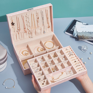 Boîte à bijoux de voyage double couche de style européen avec serrure - Product Image 1