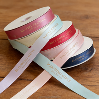 Ruban en satin texturé de luxe avec logo personnalisé pour la décoration d'invitations de mariage