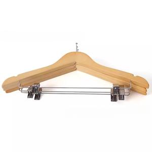 Cintres de sécurité en bois naturel de style hôtel Finition laquée à un niveau Serrure à anneau <span class=keywords><strong>antivol</strong></span> en métal - Product Image 3