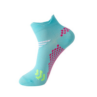 Offre Spéciale nouvelles chaussettes de cyclisme chaussettes de Compression de haute qualité hommes et femmes chaussettes de football basket-ball course en plein air professionnel