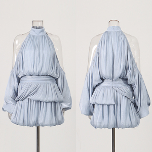 Elegante <span class=keywords><strong>Abito</strong></span> Mini Blu <span class=keywords><strong>Plissettato</strong></span> con <span class=keywords><strong>Halter</strong></span>, da Donna, con Spalle Scoperte, Maniche Lunghe a Sbuffo e Orlo a Bolla, per Cocktail, Serate ed Eventi, Vendita all'Ingrosso - Product Image 2