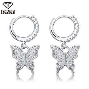 Sıcak satış kore tarzı kelebek küpe dışarı buzlu tam elmas CZ taş gül altın rengi mini hoop küpe kadınlar için - Product Image 1