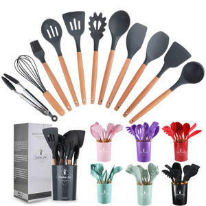 Juego de 12 Utensilios de Cocina Antiadherentes, Cuchara para Sopa, Espátula para Panqueques, Pinzas, Utensilios de Cocina de Silicona Colorida y Madera - Product Image 1