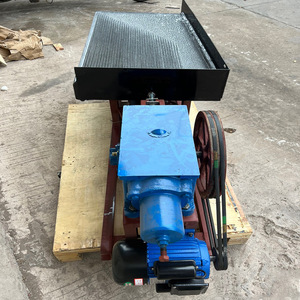 Mesa vibratoria separadora por gravedad 2100 para equipos de procesamiento de minerales en minería de oro - Product Image 2