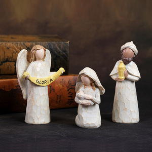 Set Natalizio da 8 Pezzi, Statuine della Sacra Famiglia Dipinte a Mano in Resina, Scena della Natività Scolpita, Decorazione Natalizia da Tavolo - Product Image 2
