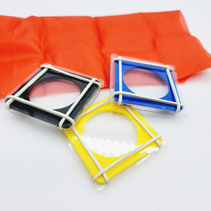 G0468 Coin Twisting (Eliminación de Monedas de Oro) Fabricante y Mayorista de Accesorios de Magia Kingmagic - Product Image 1