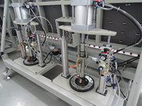 Machine robotisée d'étanchéité et d'isolation SAINT-FECO pour l'extrusion de double vitrage en aluminium/PVC, 18KW 380V, contrôlée par PLC
