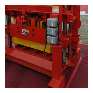 Mobile Ziegelherstellungsmaschine Kleine Manuelle Blockformmaschine QT4-40 Chile Bestseller Handbetriebene Blockherstellungsmaschine - Product Image 4