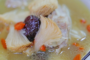 Alta Qualidade Deep-Mountain Hericium Erinaceus Secas Grandes Cogumelos Cocklebur Fresco Raw <span class=keywords><strong>Shiitake</strong></span> Fungo Extrato De Planta Inteira - Product Image 6