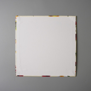 SunShine - Produit en promotion : Assiettes carrées en papier alimentaire 8x8 pouces, couleur et logo personnalisables, dorées, pour pâtisserie et gâteaux - Product Image 4