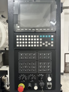 เครื่องเจาะและต๊าป 3 แกน รุ่น T600L ความแม่นยำในการทำซ้ำ 0.003 มม. สำหรับการผลิตชิ้นส่วนหล่อขึ้นรูปยานยนต์แบบ OEM - Product Image 1