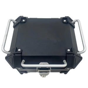 Maletero colgante <span class=keywords><strong>pequeño</strong></span> de aleación de aluminio <span class=keywords><strong>para</strong></span> almacenamiento de viaje, resistente al agua, anticaída, anticolisión, 18L - Product Image 2