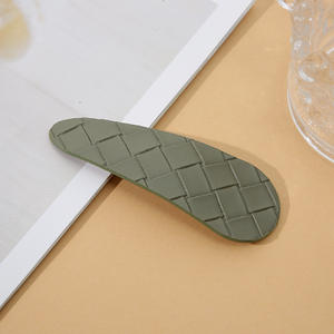 Pinza lateral para el cabello a la moda, horquillas de cuero PU, tocado geométrico Simple a cuadros, accesorios Retro para el cabello, pinzas para el cabello, regalos - Product Image 6