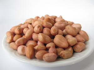 Arachides grillées OEM du Vietnam, saveur sucrée avec peau, qualité export en vrac - Product Image 3