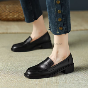 English Style <b>Soft</b> Casual Leather <b>Shoes</b> Leather Middle Heel <b>Shoes</b> for Women and Ladies - Product Image 3
