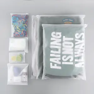 Stampa Logo personalizzato Poly Mailer biodegradabile bianco opaco sacchetti di imballaggio con Zip smerigliato sacchetti di plastica a chiusura lampo per i vestiti