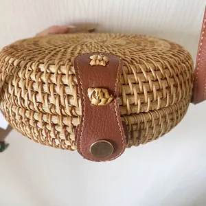 2022 Novo design de fornecedores chineses bolsa de rattan para o verão de vinho natural de ombro tecido com alça de cinto para Vietnam