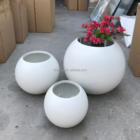 Pot Bunga Stainless Steel Modern Tahan Lama untuk Luar Ruangan, Dekorasi Rumah, Pot Tanaman Tinggi untuk Dalam Ruangan dengan Pilihan Lampu LED untuk Hotel dan Taman