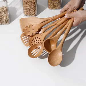 Nuovo prodotto creativo antiaderente wok pala per friggere cottura cucchiaio per insalata pala set da 8 pezzi cucina manico in bambù spatola in legno