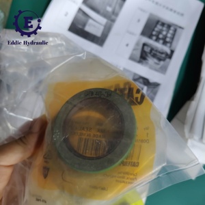 リップタイプゴムシール443-4084 4434084 <span class=keywords><strong>CAT</strong></span>バックホーローダー415 426 <span class=keywords><strong>416</strong></span> 428用建設機械部品 - Product Image 1