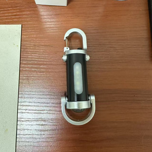 Xách tay Keychain Đèn pin trắng ánh sáng màu đỏ COB LED Type-C USB ngân hàng điện outut Mini cúp điện khẩn cấp ánh sáng Móc Chìa Khóa khóa - Product Image 2