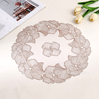 Nouveau Set de Table en PVC Motif Couronne de Dentelle - Tapis de Table Élégant et Résistant à la Chaleur pour Restaurant Occidental d'Hôtel, Anti-Chaleur et Antidérapant