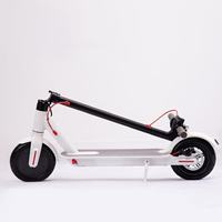 Trottinette électrique pliable pour adultes en alliage d'aluminium imperméable avec batterie au lithium 36V 7.8Ah 350W et lumières LED