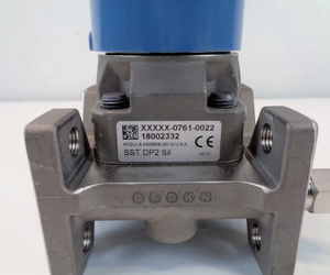 Transmetteur de pression absolue Rosmount 2051 pour la mesure du niveau de débit dans les zones dangereuses, certifié IP67/IP68, certifié SIL 2/3 - Product Image 4
