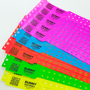 Pulseras de plástico desechables de varios colores neón con logotipo personalizado de un solo uso con botón a presión - Product Image 4