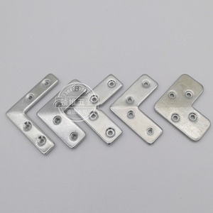 Support d'angle en aluminium Autonomie 6 – Connecteur robuste pour quincaillerie de porte et fenêtre, idéal pour la décoration intérieure - Product Image 3