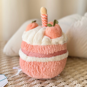 ตุ๊กตาเค้กพีชน่ารักจาก UK JE ของเล่นตุ๊กตาผ้าพลัฌนุ่ม บรรจุใยฝ้าย PP ซีรีส์ขนมหวานแสน<span class=keywords><strong>หวาน</strong></span> ของขวัญวันเกิดแสนอบอุ่นใจ - Product Image 4