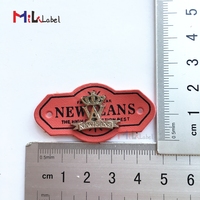 Patch en cuir design personnalisé avec étiquettes métalliques, étiquette en métal, pour sacs de chapeau, chaussures, vêtements, vente en gros, offre spéciale,
