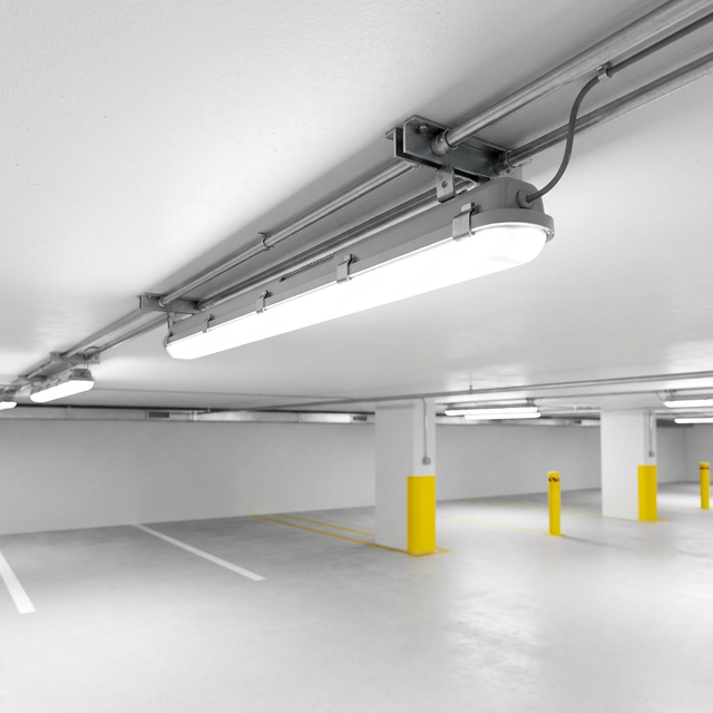 20W-60W LED Tri-Proof & Waterproof/Dustproof Linear Industrial Light with Integrated Bracket