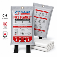 Couverture anti-feu en fibre de verre en gros avec pochette suspendue, couverture de sécurité haute température pour la maison et la cuisine, pour la distribution au détail