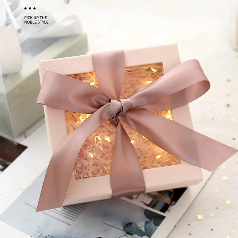 Оптовая продажа, маленькая Подарочная коробка с логотипом на заказ, бумажная картонная коробка для поделок с цветами и прозрачным окном