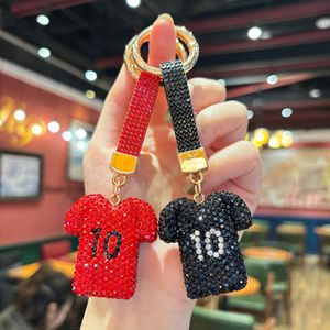 Llavero con forma de camiseta, diseño de número <span class=keywords><strong>10</strong></span> con diamantes de imitación de alto brillo, pulsera creativa y cómoda, llavero metálico. - Product Image 3