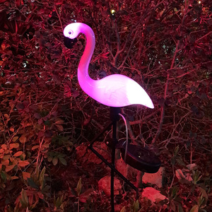 Luces Solares de Jardín con Forma de Flamenco, LED Resistentes al Agua, Decoración para Exteriores, Luz Nocturna, Iluminación Ambiental para Patio y Balcón - Product Image 2