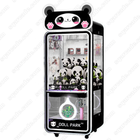 Machine à griffes moderne pour cartes de crédit, avec lecteur de cartes, souris, jouet en peluche, écran tactile commercial et aimant, design noir et ludique