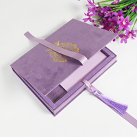 Invitations modernes en acrylique transparent avec dorure à chaud, boîte d'invitation de mariage luxueuse en velours violet clair avec ruban